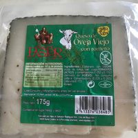Queso de oveja viejo con romero
