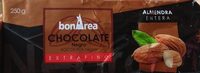 Chocolate negro con almendra entera