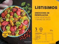 Gnocchis de remolacha con vegetales y bayas de goji