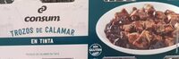 Calamar en trozos en tinta