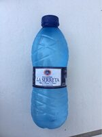 Agua mineral natural