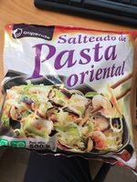 Salteado de pasta oriental