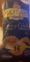 Patatas fritas queso de cabra y cebolla caramelizada