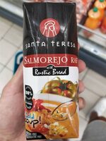 Salmorejo raf con pan de pueblo natural