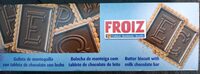 Galleta de mantequilla con tablette de chocolate con leche