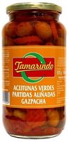 Aceitunas verdes partidas aliñadas gazpacha
