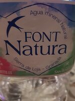 Agua mineral natural