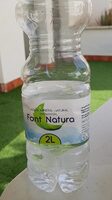 Agua mineral natural manantial
