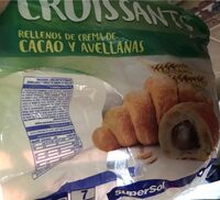 Croissants rellenos de crema de cacao y avellanas