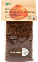 Bizcocho de chocolate y avellanas