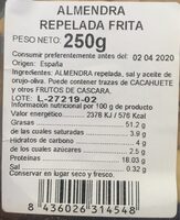 Almendra repelada frita