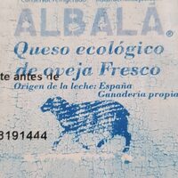 Queso ecológico de oveja fresco