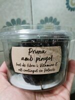 Pruna amb pinyol