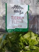 Lechuga tierna lavada