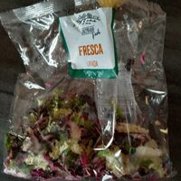 Ensalada fresca lavada