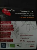 Tagliatelle con pimentón de la vera