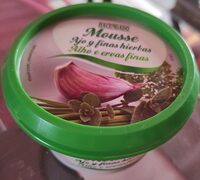 Mousse de queso con ajo y finas hierbas