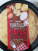Tortilla fresca de papas con cebolla