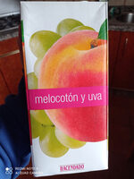 Melocotón y uva