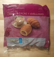 Croissant relleno de crema de cacao y avellanas