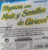 Hogaza con maíz y semillas de girasol