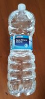 Agua minetal natural fuente primavera