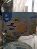 Agua aromatizada con limón