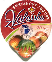 Smetanový jogurt oříšek