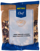 Zmes orechov a ovocia