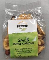 Směs ovoce a ořechů
