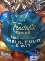 Massieve eitjes melk, puur en wit
