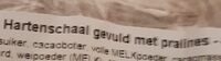 Hartenschaal gevuld met pralines