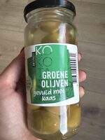 Groene olijven gevuld met kaas