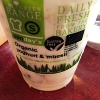 Organic Yogurt and muesli