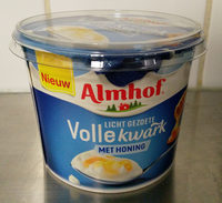 Licht gezoete volle kwark met honing