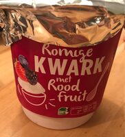 Romige kwark met rood fruit
