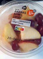 Verse ananas, appel, druif