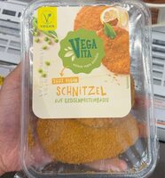 Schnitzel auf Erbsenproteinbasis