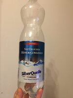 Natürliches Mineralwasser