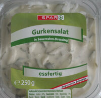 Gurkensalat im Sauerrahm-Dressing
